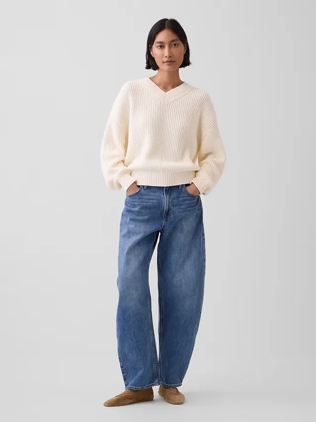100 % bavlněný oversized svetr s výstřihem do V a vzorem „Shaker“