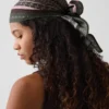 100 % hedvábí, oversized trojúhelníkový šál typu bandana