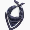 100 % hedvábí, oversized trojúhelníkový šál typu bandana