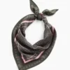 100 % hedvábí, oversized trojúhelníkový šál typu bandana