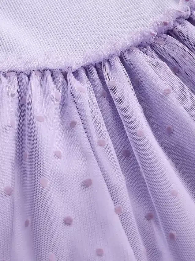 Šaty z tylu a kombinovaných materiálů pro miminka a batolata