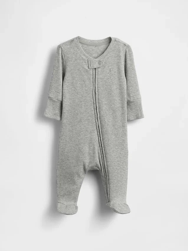 Baby First Favorites – jednodílný overal s nožičkami z jemného žebrovaného úpletu