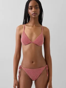 Bikiny s tanga spodními díly