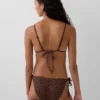 Bikiny s tanga spodními díly