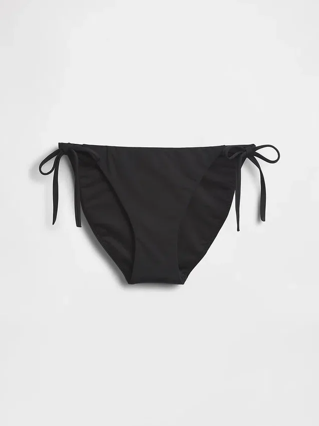 Bikiny s tanga spodními díly