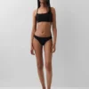 Bikiny z organické pružné bavlny, které nejsou vidět pod oblečením
