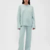 CashSoft Shaker-Stitch Svetr s proplétaným vzorem v kombinaci s kalhotami