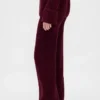 CashSoft Shaker-Stitch Svetr s proplétaným vzorem v kombinaci s kalhotami