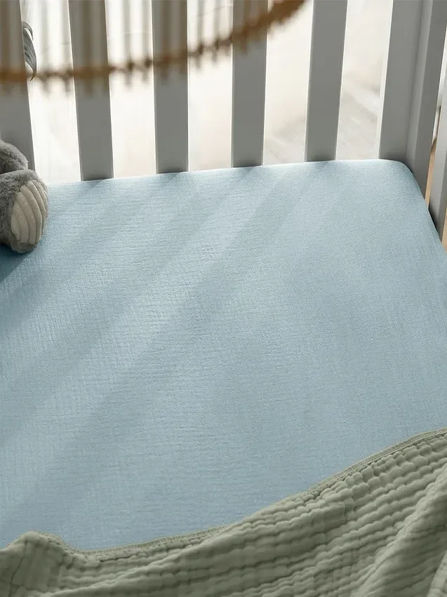 Comfy Cubs mušelínové napínací prostěradlo do postýlky
