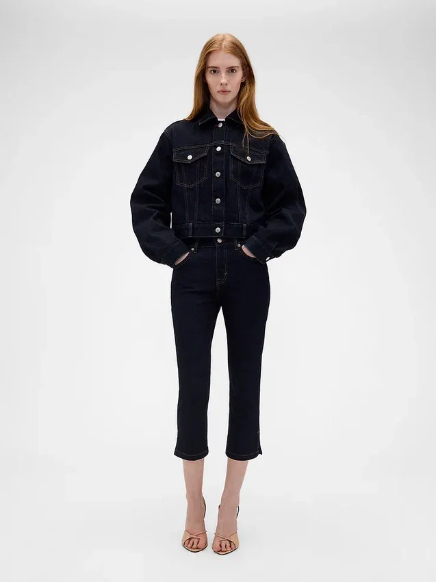 Džíny GAP × Victoria Beckham s nízkým pasem v délce capri
