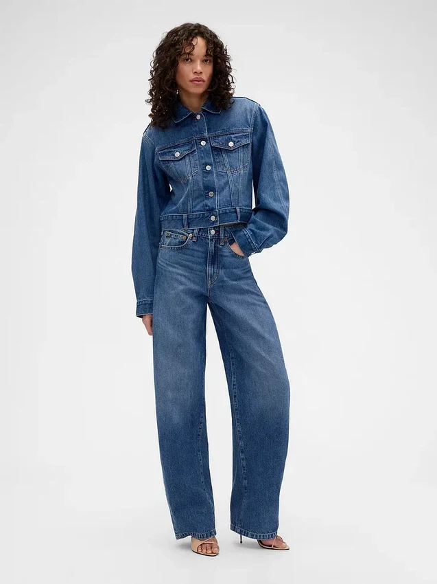 Džíny GAP × Victoria Beckham s vysokým pasem a obloukovým střihem