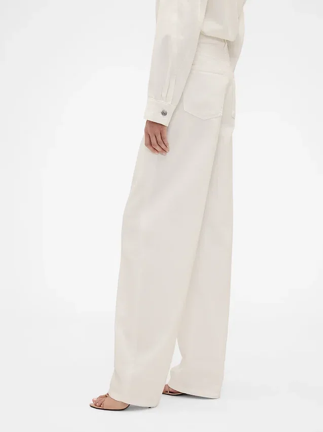 Džíny GAP × Victoria Beckham s vysokým pasem a obloukovým střihem