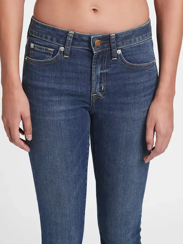 Džíny s středně vysokým pasem, pro plnější postavy, střih True Skinny