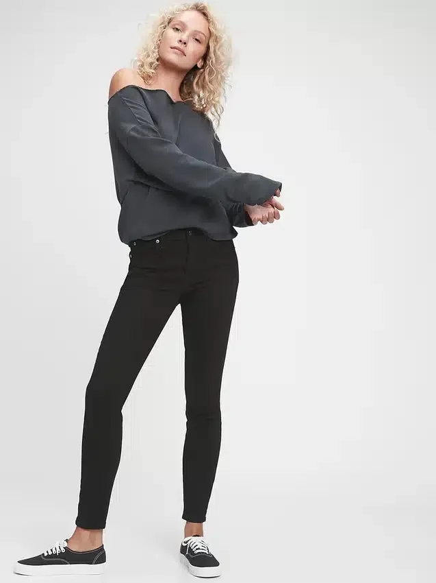 Džíny s středně vysokým pasem, pro plnější postavy, střih True Skinny