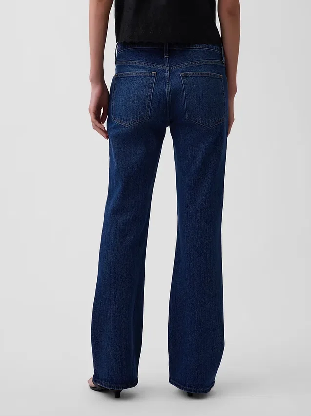 Džíny s středním pasem a volným střihem typu bootcut