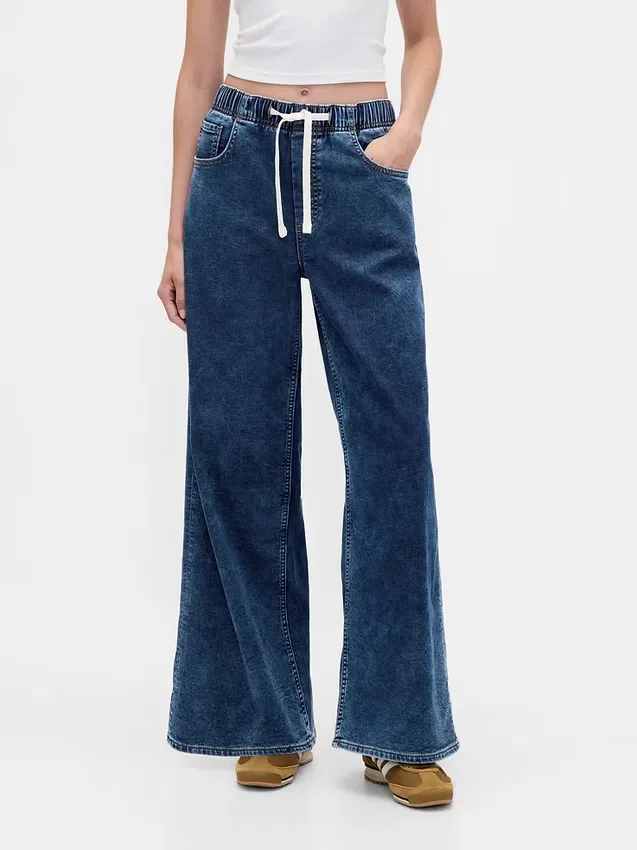 Džíny s volným střihem a středně vysokým pasem z pleteného denimu