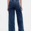 Džíny s volným střihem a středně vysokým pasem z pleteného denimu