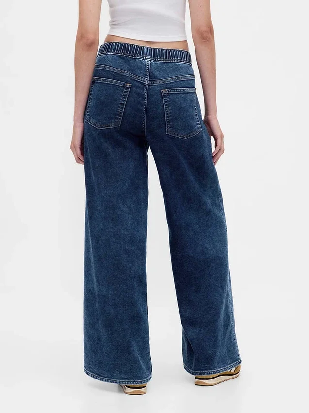 Džíny s volným střihem a středně vysokým pasem z pleteného denimu