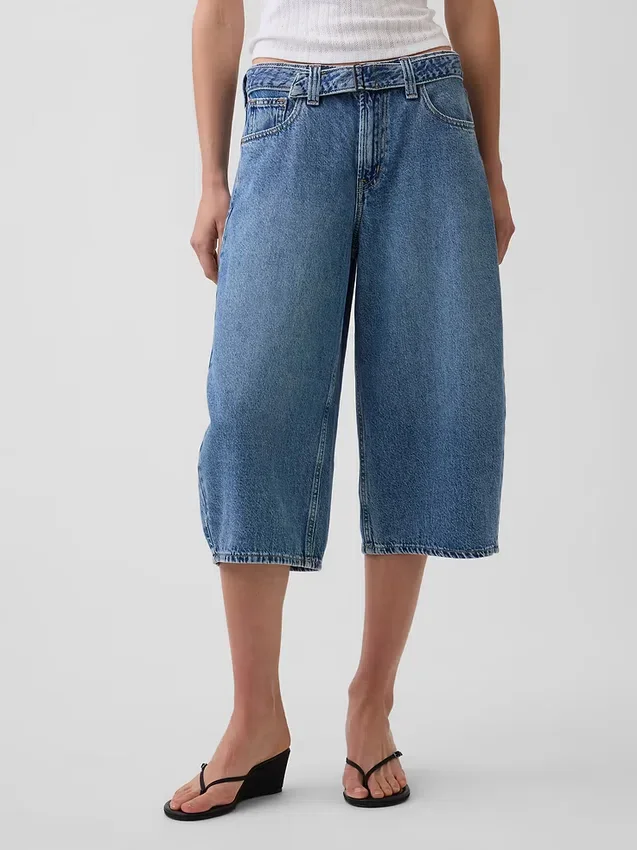Džíny s vysokým pasem a páskem ve stylu culotte