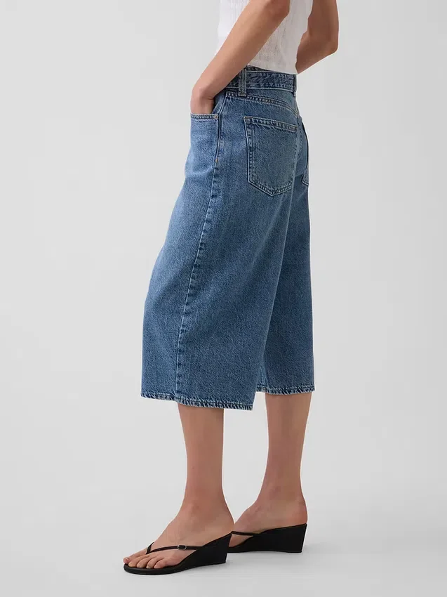 Džíny s vysokým pasem a páskem ve stylu culotte