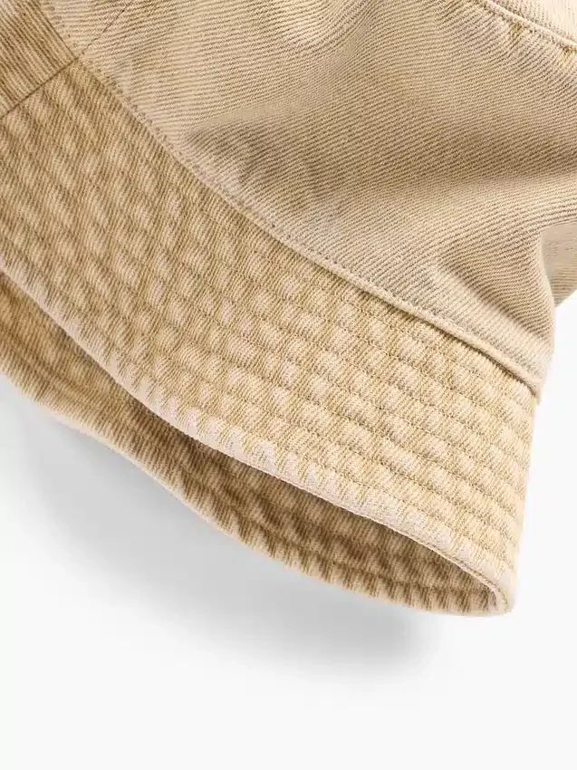 Dětská džínová čepice s přebarveným efektem