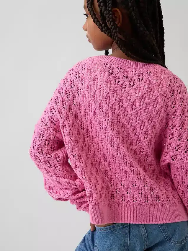 Dětský háčkovaný svetr s kulatým výstřihem v oversized střihu