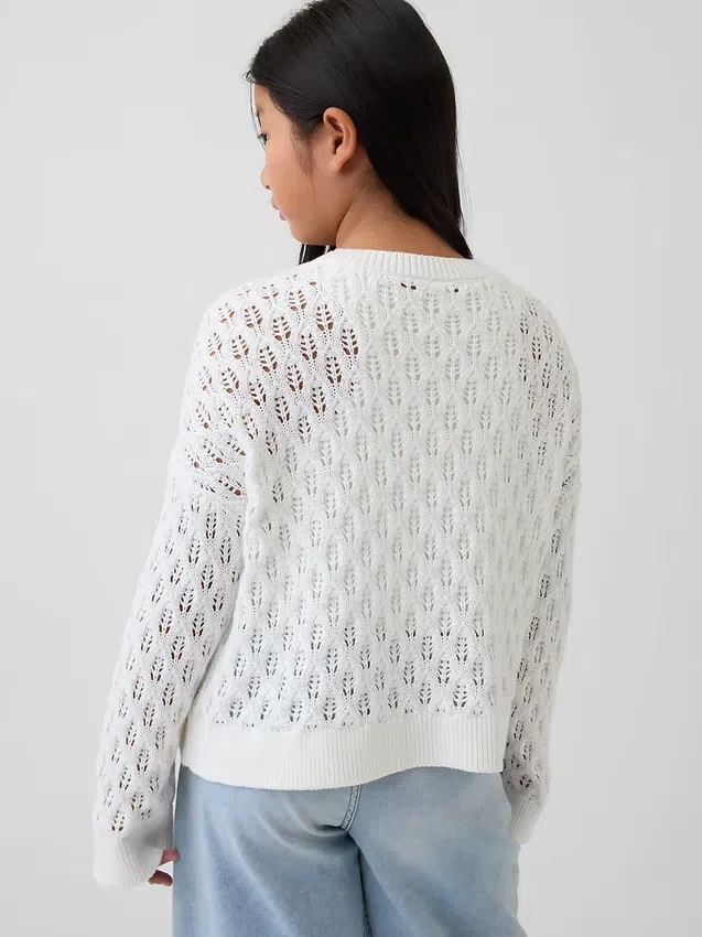 Dětský háčkovaný svetr s kulatým výstřihem v oversized střihu