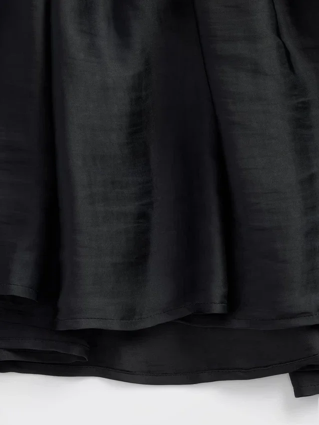 Dětské moderní šaty z kombinovaných materiálů