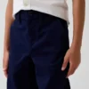 Dětské moderní uniformní kalhoty s volným rovným střihem v khaki barvě