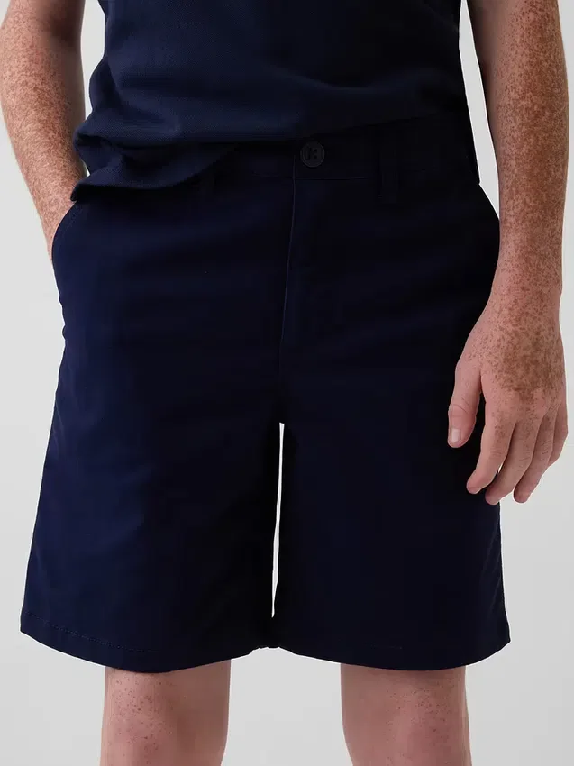 Dětské moderní uniformní šortky v barvě khaki