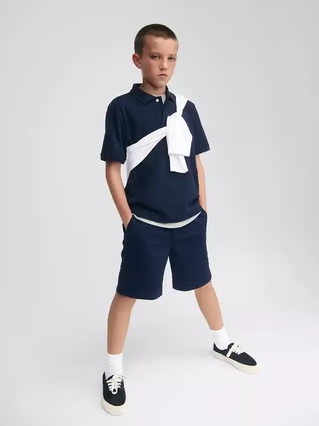 Dětské moderní uniformní šortky v barvě khaki