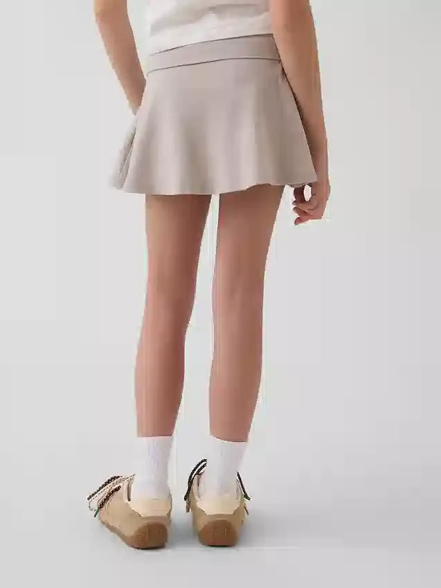 Dětská skort s přeloženým pasem