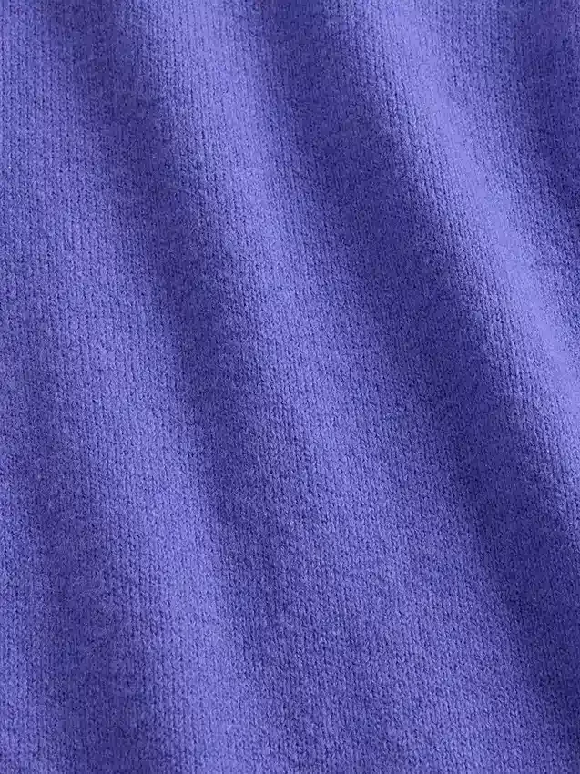 GAP × Disney: Tim Burton – Noční můra před Vánocemi – svetr CashSoft s lebkou
