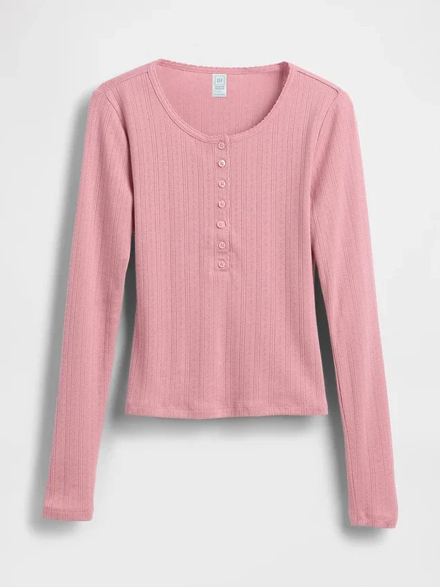 GAP × Summer Fridays Pyžamová košile s výstřihem typu Henley a vzorem Pointelle
