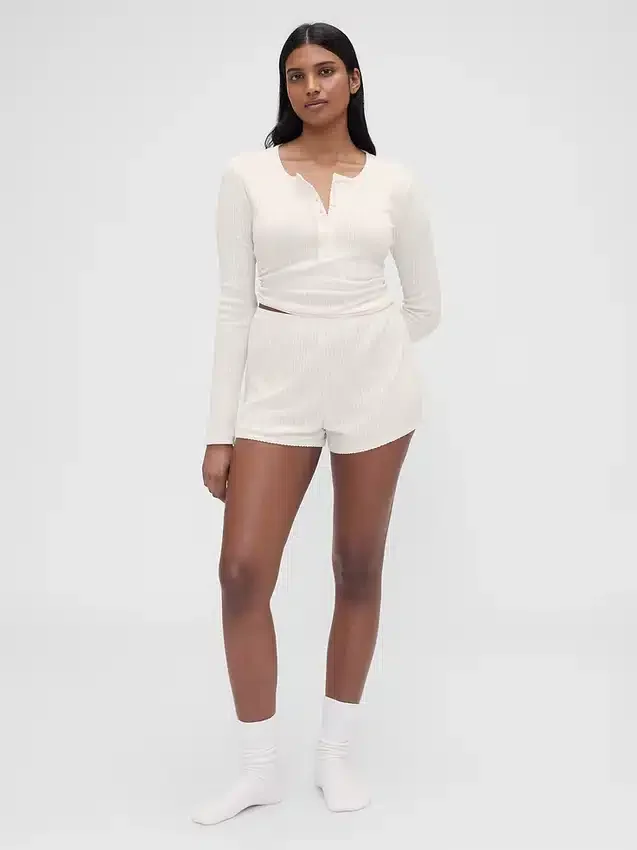 GAP × Summer Fridays Pyžamové šortky s pointelle vzorem