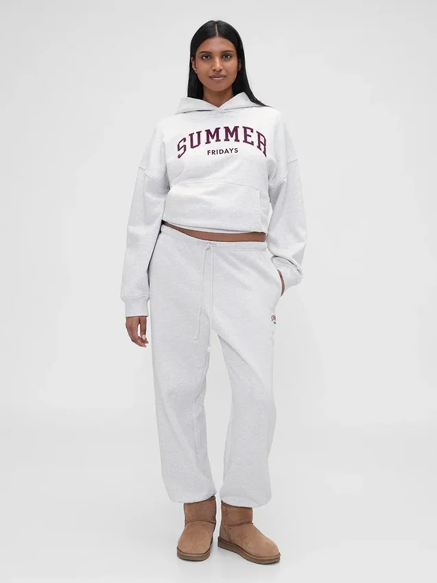 GAP × Summer Fridays Těžké volné joggery s logem