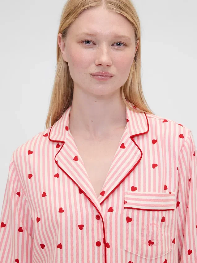 GAP × Summer Fridays Volná flanelová pyžamová košile se srdíčky
