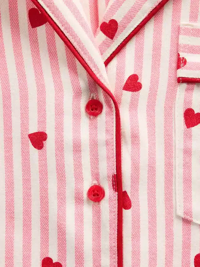 GAP × Summer Fridays Volná flanelová pyžamová košile se srdíčky