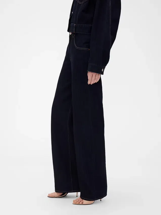 Gap × Victoria Beckham – džíny s vysokým pasem a rovným střihem