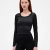 GapFit bezešvý žebrovaný krátký top