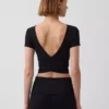 GapFit Smooth oboustranný zkrácený top s překříženým výstřihem