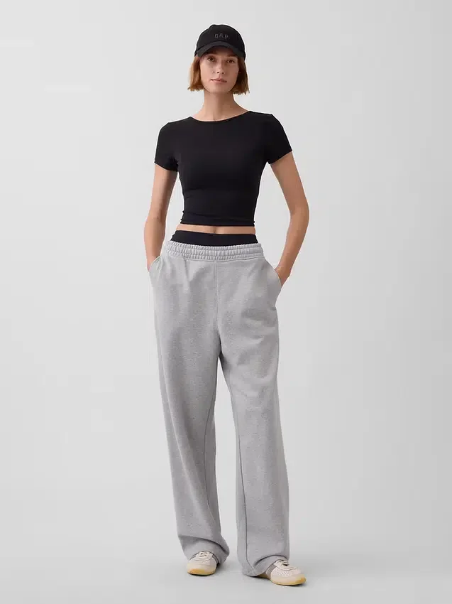 GapFit Smooth oboustranný zkrácený top s překříženým výstřihem