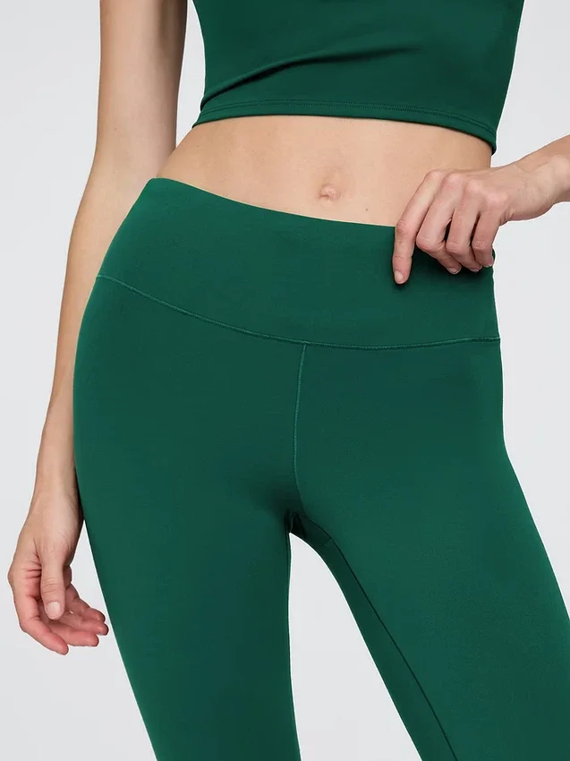 GapFit Smooth – zkrácené legíny s vysokým pasem