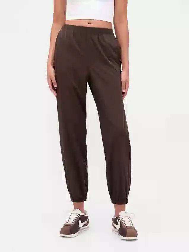 GapFit Tech Joggingové kalhoty s vysokým pasem a zipem na lemu