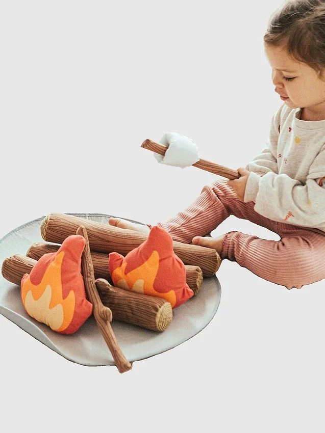 Hračka pro batolata „Táborák a s'mores“