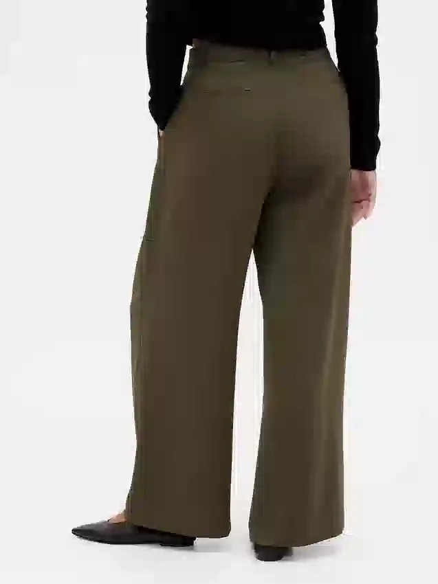 Kalhoty Curvy 365 s vysokým pasem a plisováním