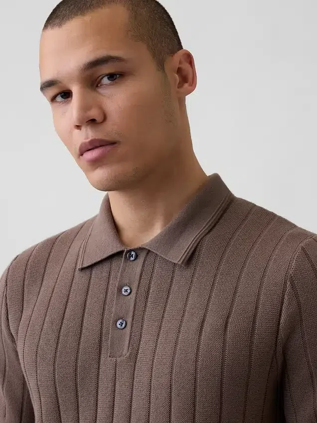 Klasický svetr typu polo