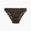 Krajkové bikiny typu „cheeky“