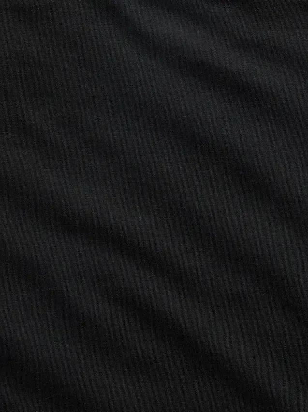 Krátké tričko s odhalenými rameny z hustě pleteného džerzeje