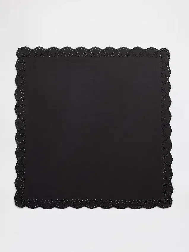Šála typu bandana z 100 % bavlny s očky